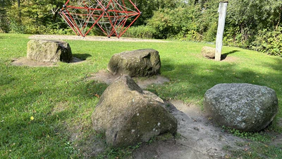 images/schule/steine.jpg